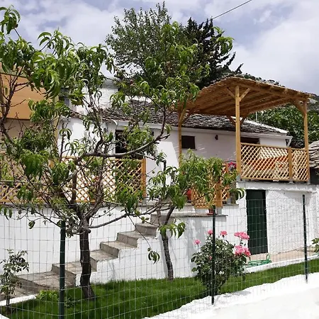 Apartament Panthea *